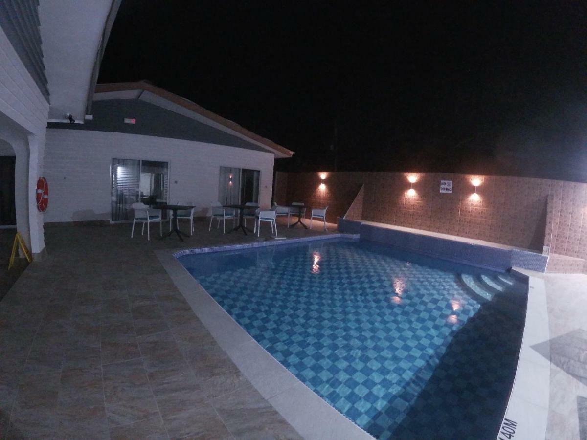 Hotel Plein Soleil Grand Anse  Exterior foto